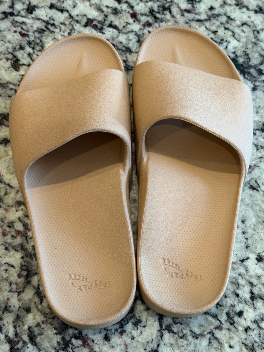 Archies Casual Slide Sandals in Light Tan size 8